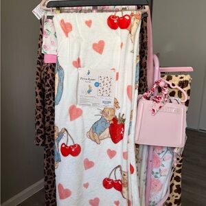 Peter Rabbit White and Pink Throw Blanket